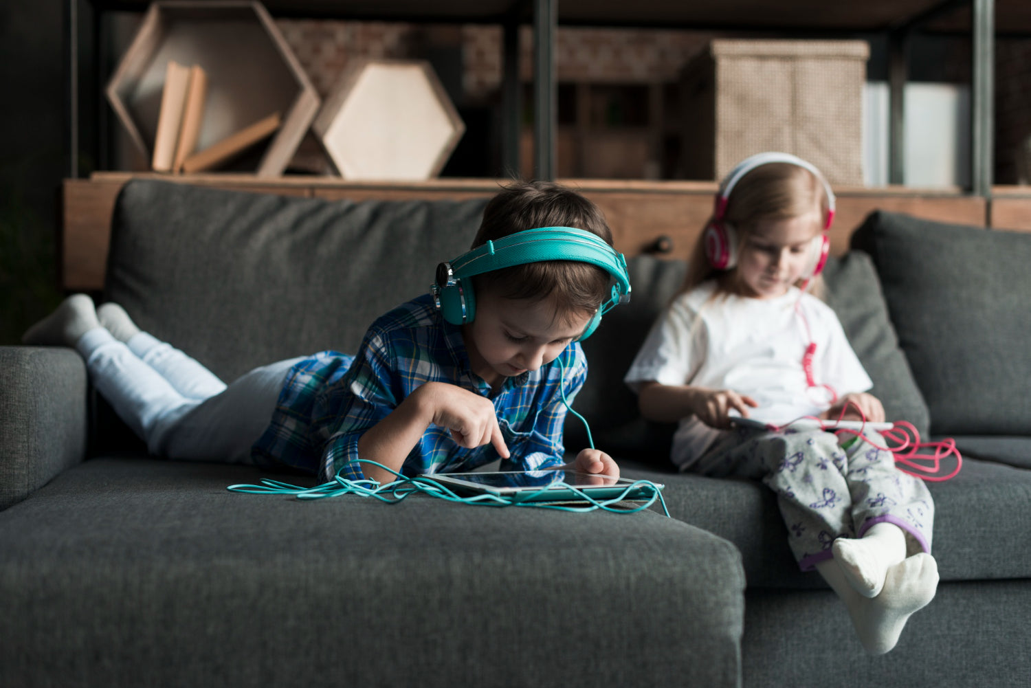 6 Surprisingly Effective Screen-Free Toys (That Actually Keep Kids Busy)